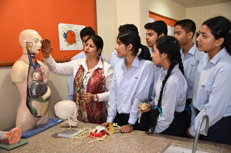 Best School in Panchkula : Pinnacle Education